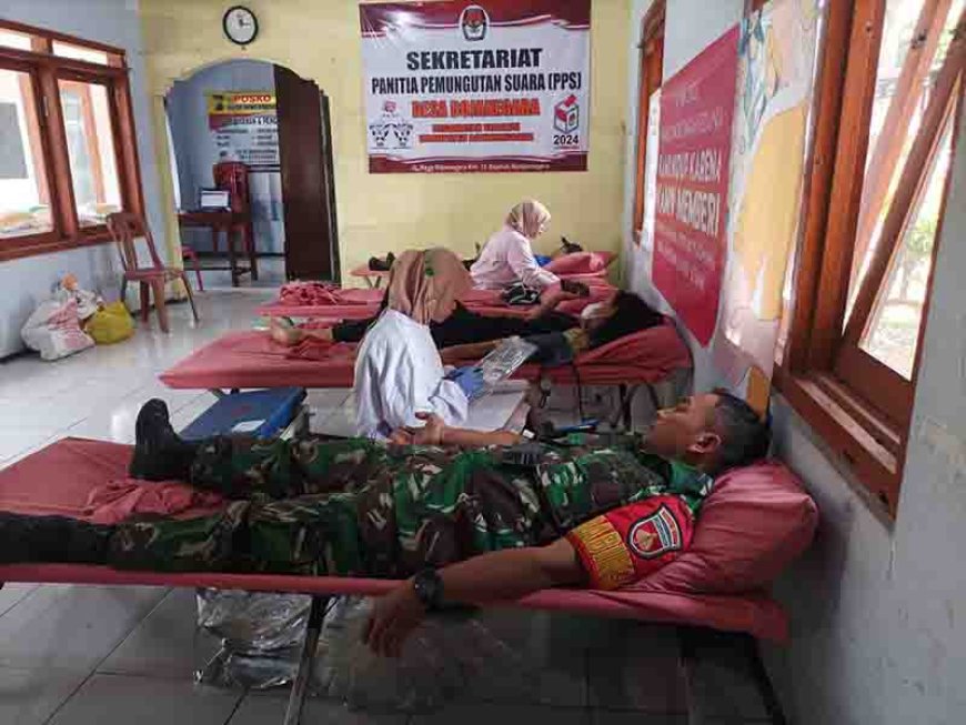 Babinsa Melaksanakan Aksi Kemanusiaan Donor Darah