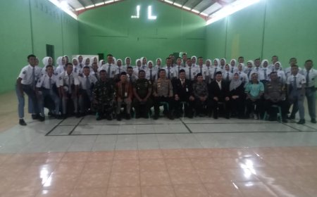 Danramil12 Sigaluh menghadiri pengkuhan paskibra