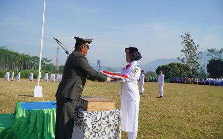 Danramil 12/ Sigaluh jadi Inspektur Upacara Peringatan Hari Ulang Tahun Republik Indonesia Ke- 79