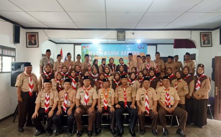 Wakili Danramil 12/ Sigaluh, Babinsa Hadiri Pelantikan pengurus kwartir Ranting Sigaluh