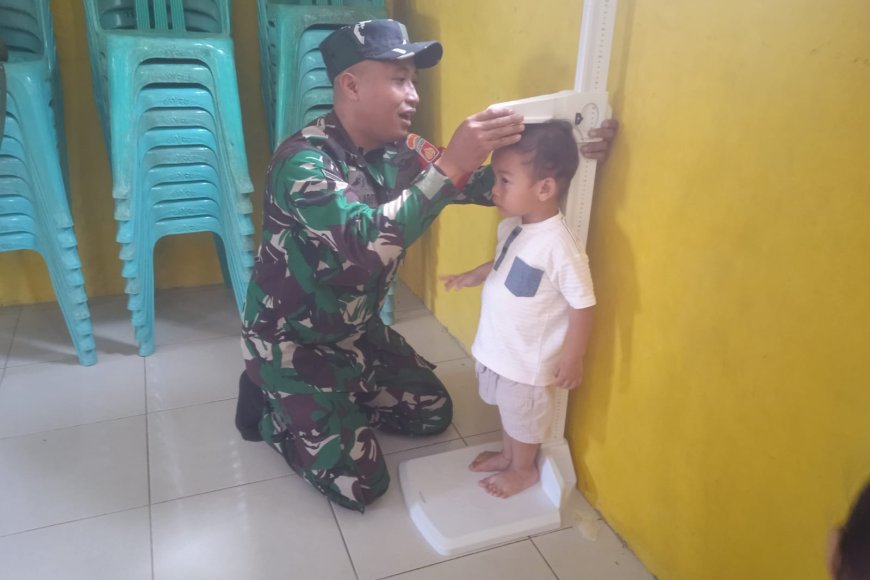 Wujudkan Balita Sehat, Babinsa Dampingi Pelaksanaan Posyandu Di Desa Binaan