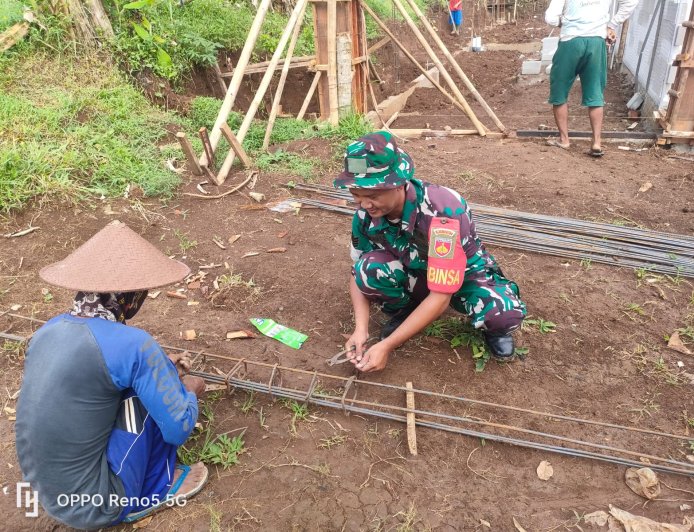 Babinsa Sigaluh Dampingi Pembangunan KDKMP di Kalibenda